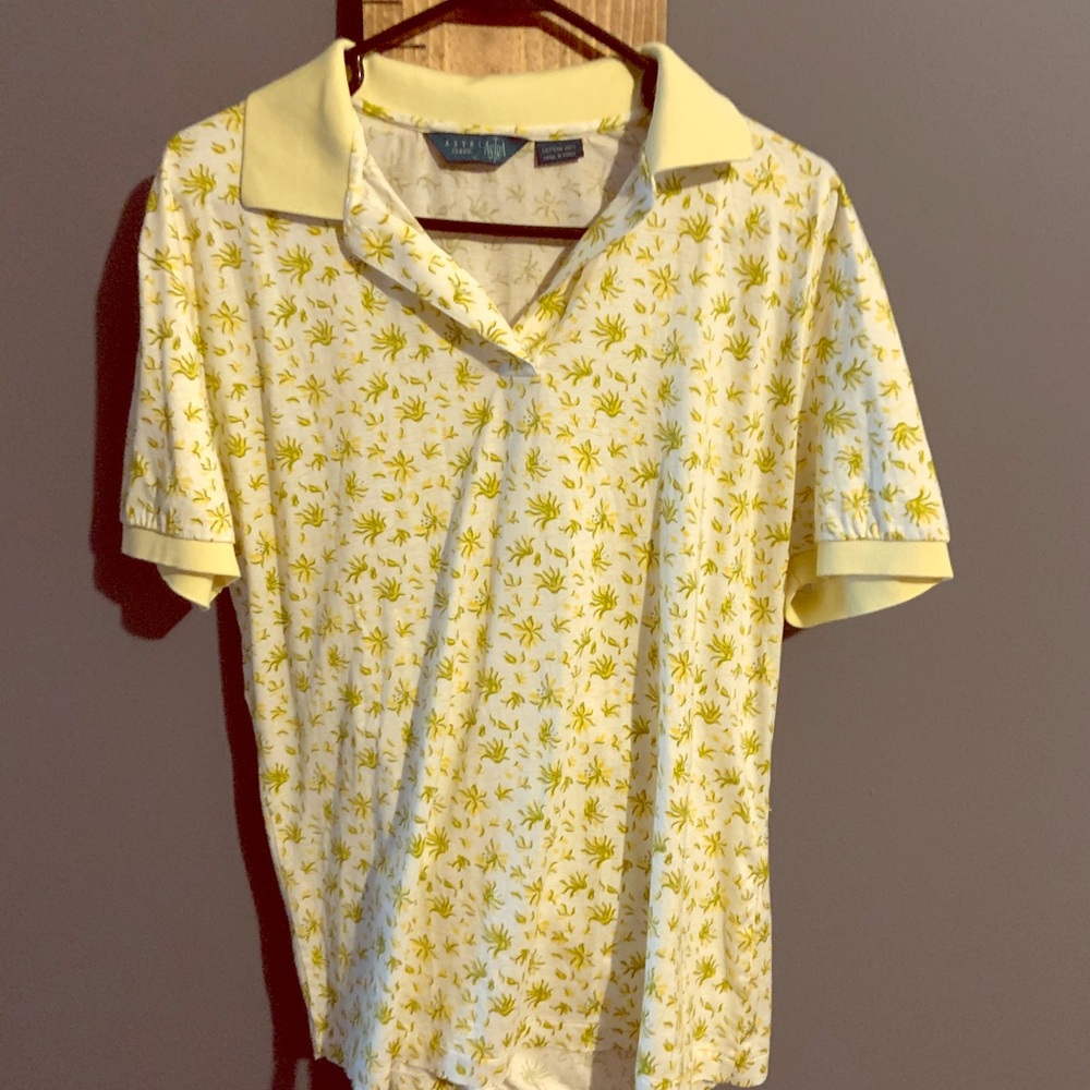 Ladies collared t shirt